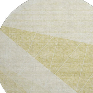 HomeRoots 8' Wheat Geometric Round Rug - Washable, UV-Protected, Durable & Stylish for Any Space or Patio 657050