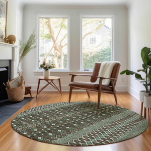 HomeRoots 8' Brown and Taupe Tribal Round Rug - UV Protected, Stain Resistant, Durable for Homes & Patios 657098