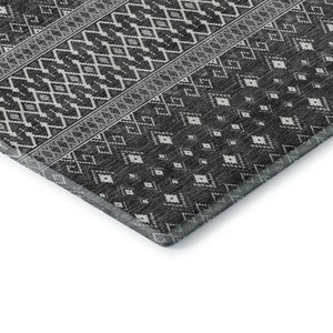 HomeRoots 8' X 10' Gray and Silver Tribal Area Rug - Washable, UV Protected, Stylish & Durable for High Traffic Areas 657117