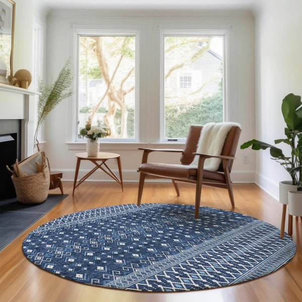 HomeRoots 8' Navy Blue & Ivory Tribal Round Rug - Washable, UV-Protected, Durable for High-Traffic Areas 657122
