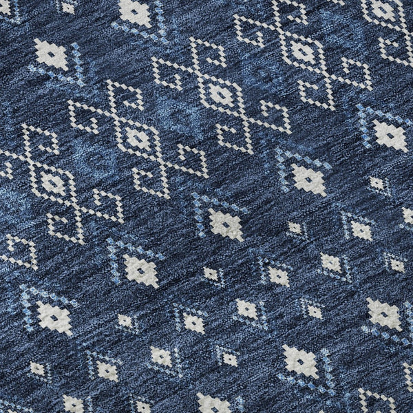HomeRoots 8' Navy Blue & Ivory Tribal Round Rug - Washable, UV-Protected, Durable for High-Traffic Areas 657122
