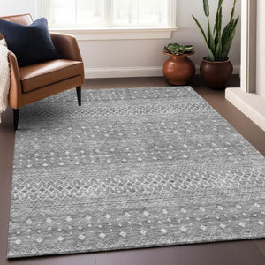 HomeRoots 8' X 10' Stylish Silver & Gray Tribal Area Rug – Washable, UV Protected, Stain Resistant for Homes 657195