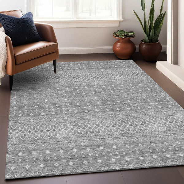 HomeRoots 8' X 10' Stylish Silver & Gray Tribal Area Rug – Washable, UV Protected, Stain Resistant for Homes 657195