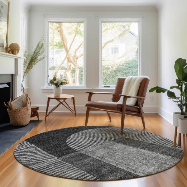HomeRoots 8' Charcoal and Ivory Geometric Round Rug – Washable, UV Protected, Durable for High-Traffic Areas 657254