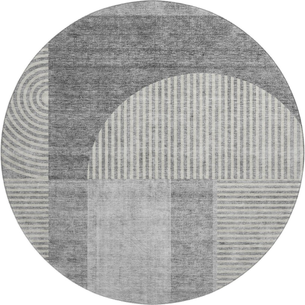 HomeRoots 8' Gray And Ivory Geometric Washable Round Rug - UV Protected, Durable, Perfect for High-Traffic Areas 657266