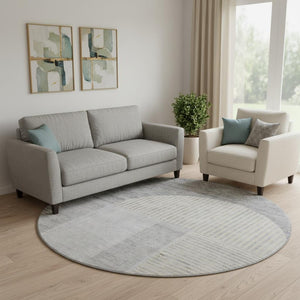 HomeRoots 8' Stylish Silver and Gray Geometric Washable Round Rug with UV Protection for High-Traffic Areas 657278