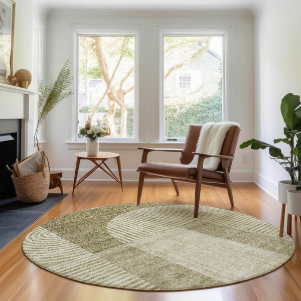 HomeRoots 8' Taupe and Ivory Geometric Round Rug - Washable, UV-Protected, Durable for High-Traffic Areas 657290