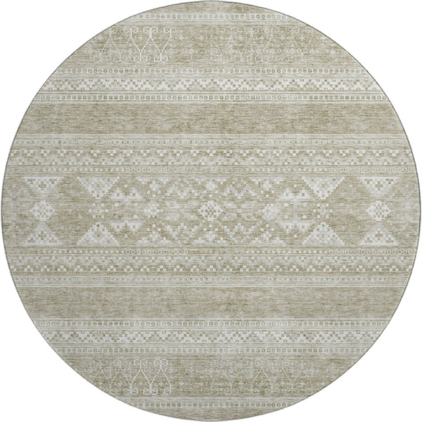 HomeRoots 8' Khaki and Ivory Southwestern Washable Round Rug – Durable, Stain-Resistant with UV Protection! 657422