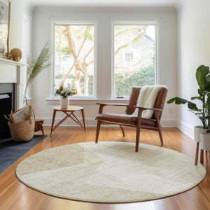 HomeRoots 8' Beige and Ivory Geometric Round Rug - Washable, UV-Protected, Nonslip, Ideal for Homes with Kids & Pets 657476