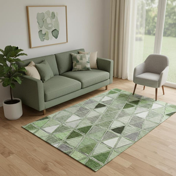 HomeRoots 5' X 8' Artichoke Green Geometric Area Rug – Washable, UV Protected, Stain Resistant for Any Space 657607