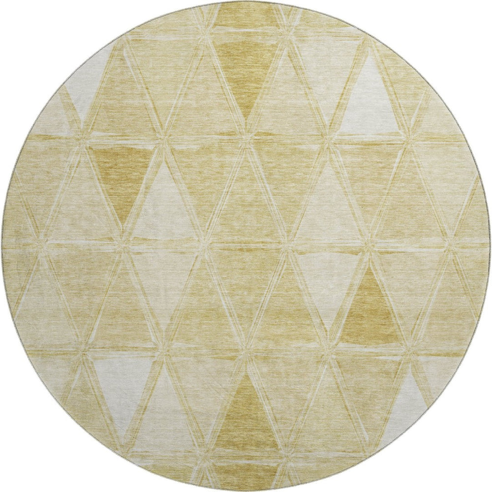HomeRoots 8' Gold and Ivory Geometric Round Rug - Stylish, Washable, UV-Protected, Family-Friendly Design 657626