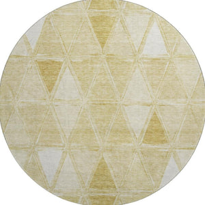 HomeRoots 8' Gold and Ivory Geometric Round Rug - Stylish, Washable, UV-Protected, Family-Friendly Design 657626