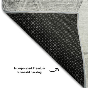 HomeRoots 8' Gray & Silver Geometric Round Rug - Washable, UV Protected, Durable for Modern Spaces & Families 657632