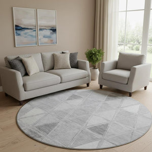 HomeRoots 8' Gray & Silver Geometric Round Rug - Washable, UV Protected, Durable for Modern Spaces & Families 657632