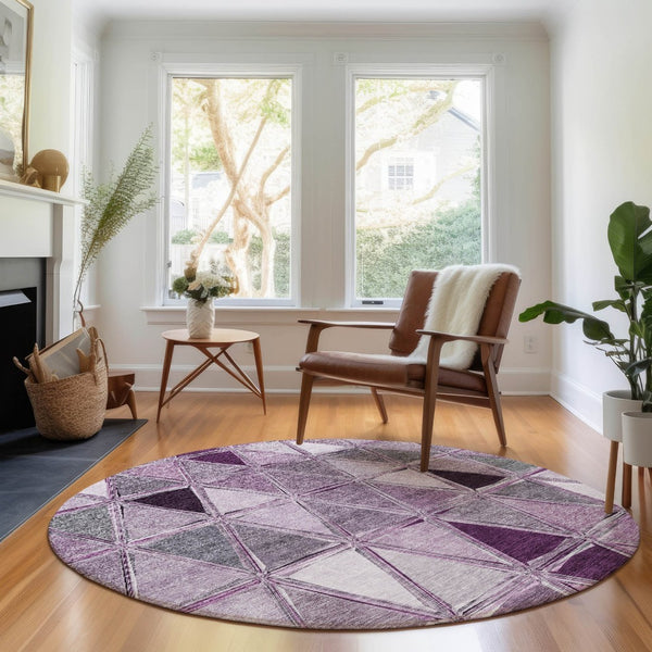 HomeRoots 8' Merlot Gray and Ivory Geometric Round Rug - Durable, Washable, UV Protected for Modern Spaces 657644