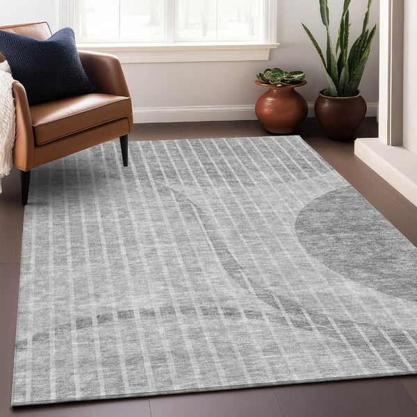 HomeRoots 5' X 8' Gray And Ivory Striped Washable Area Rug – UV Protected, Stylish, Durable, Easy-Care Design! 657673