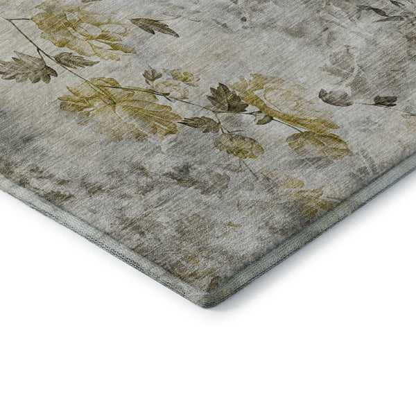 HomeRoots 8' Elegant Floral Washable Round Rug with UV Protection - Durable, Easy-Care, Perfect for Any Room! 657746