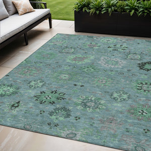 HomeRoots 5' Teal Blue and Gray Damask Area Rug - Washable Indoor/Outdoor, Durable, Stylish for Any Space 657890