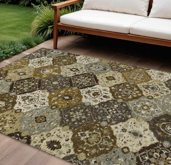 HomeRoots 8' X 10' Floral Medallion Area Rug - Durable, Stain-Resistant, Machine Washable for Indoor & Outdoor Use 658000