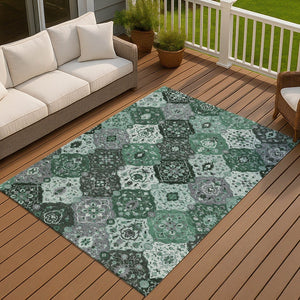 HomeRoots 10' X 14' Floral Medallion Area Rug - Washable, Indoor/Outdoor, Stain-Resistant & Stylish Decor! 658020