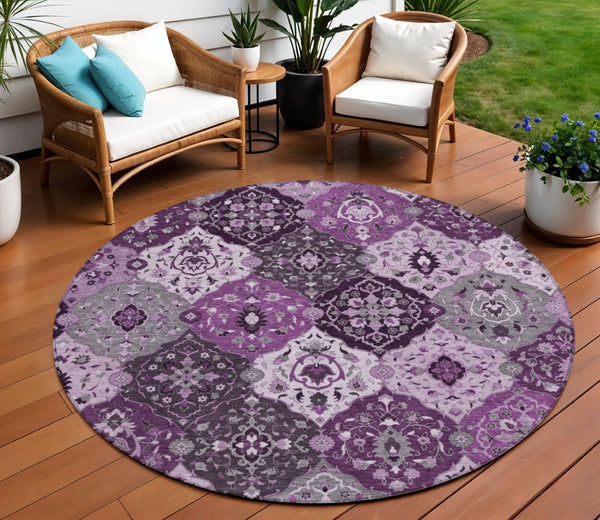HomeRoots 8' Round Floral Medallion Area Rug in Purple & Ivory - Washable, Durable, Indoor/Outdoor Style! 658029
