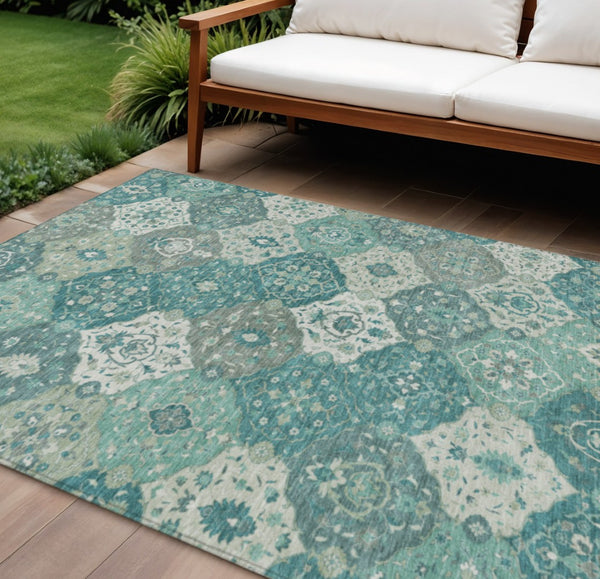 HomeRoots 8' X 10' Teal Blue & Ivory Floral Medallion Rug - Washable, Durable for Indoor & Outdoor Spaces 658036