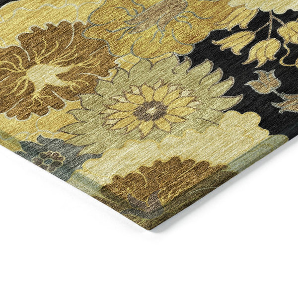 HomeRoots 8' Stylish Black Gold and Beige Round Floral Rug - Washable, Durable for Indoor & Outdoor Spaces 658095
