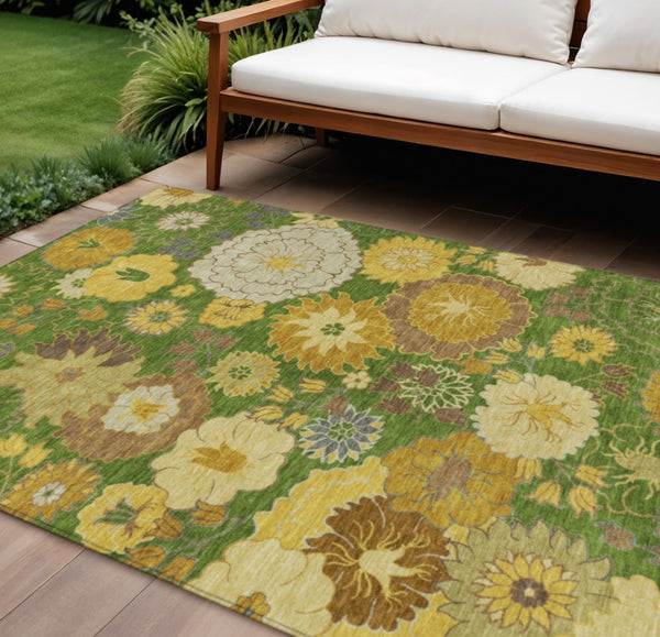 HomeRoots 10' Indoor/Outdoor Fern Green Floral Area Rug – Washable, Stain-Resistant, Durable, Perfect for Any Space! 658104