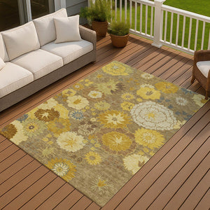 HomeRoots 5' Elegant Coffee Gold Beige Floral Area Rug - Washable Indoor/Outdoor Decor for High-Traffic Areas 658106