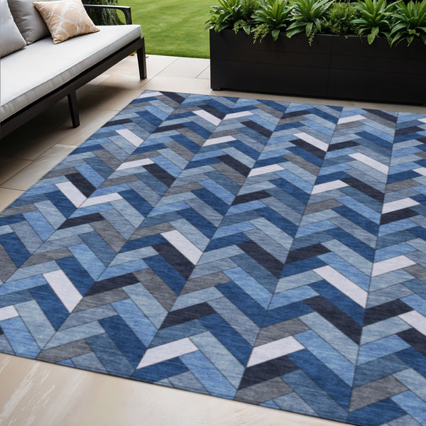 HomeRoots 5' X 8' Blue and Ivory Geometric Indoor-Outdoor Area Rug - Durable, Washable, and Stylish Design! 658148
