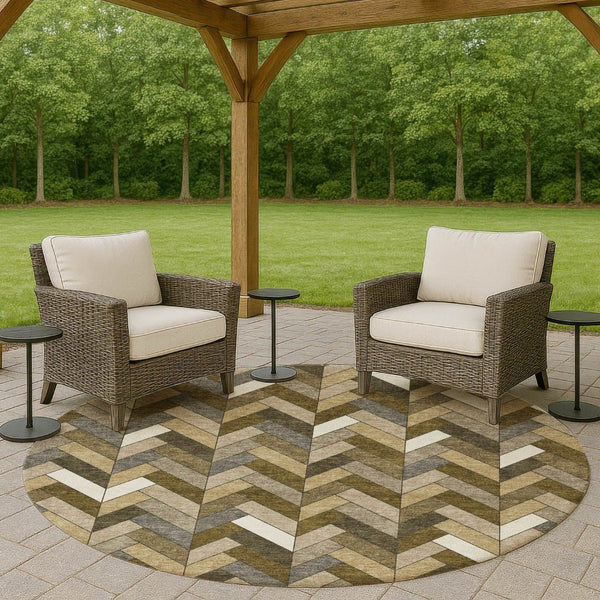 HomeRoots 8' Brown and Ivory Round Geometric Area Rug - Modern, Washable, Durable for Indoor and Outdoor Use 658155