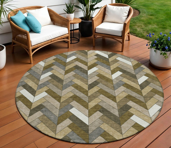 HomeRoots 8' Brown and Ivory Round Geometric Area Rug - Modern, Washable, Durable for Indoor and Outdoor Use 658155