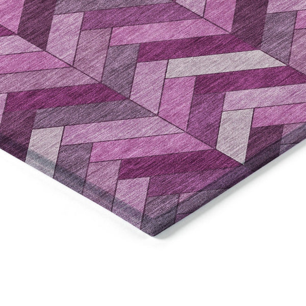 HomeRoots 8' Pink and Ivory Round Geometric Washable Area Rug – Stylish, Durable & Perfect for Indoor/Outdoor Use! 658179