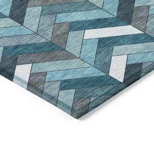 HomeRoots 8' Teal Blue and Ivory Round Area Rug - Stylish, Washable, and Durable for Indoor & Outdoor Spaces 658191