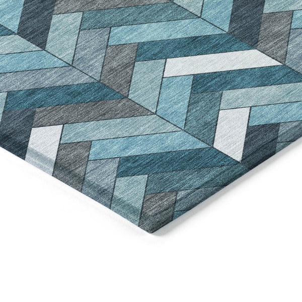 HomeRoots 8' Teal Blue and Ivory Round Area Rug - Stylish, Washable, and Durable for Indoor & Outdoor Spaces 658191