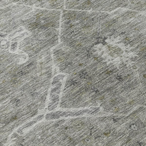 HomeRoots 8' Pewter and Gray Round Floral Area Rug – Stylish, Washable Indoor/Outdoor Design for Any Space 658263