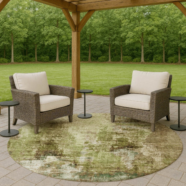HomeRoots 8' Artichoke Green Beige Round Rug - Stylish Abstract Design for Indoor & Outdoor Spaces, Washable! 658299
