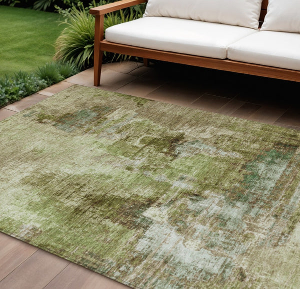 HomeRoots 8' X 10' Artichoke Green Abstract Area Rug - Washable, Durable, Stylish for Indoor & Outdoor Use 658300