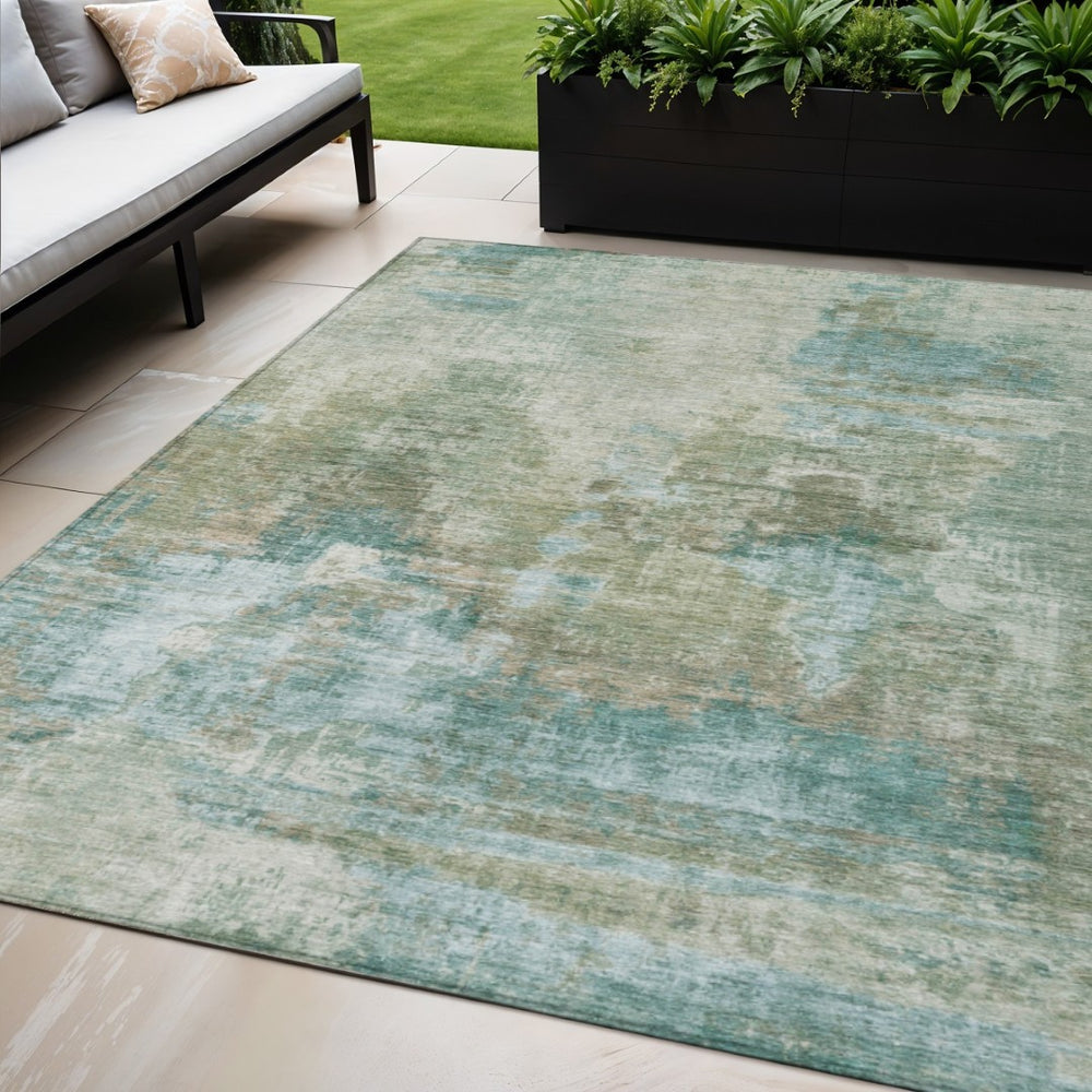 HomeRoots 5' Sage and Gray Abstract Washable Area Rug – Durable, Modern Design for Indoor/Outdoor Spaces 658334