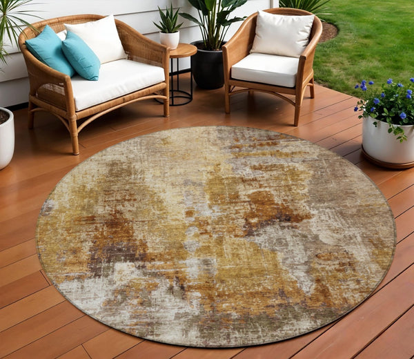 HomeRoots 8' Contemporary Walnut and Beige Round Abstract Washable Area Rug for Indoor/Outdoor Spaces 658347