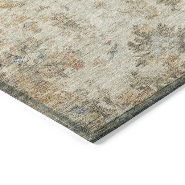 HomeRoots 5' Elegant Ivory Beige & Blue Floral Washable Area Rug - Indoor/Outdoor, Durable & Stylish Design 658364