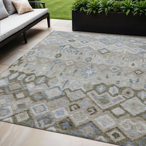 HomeRoots 5' Stylish Beige Taupe & Blue Geometric Indoor/Outdoor Area Rug - Washable, Durable & Versatile! 658436
