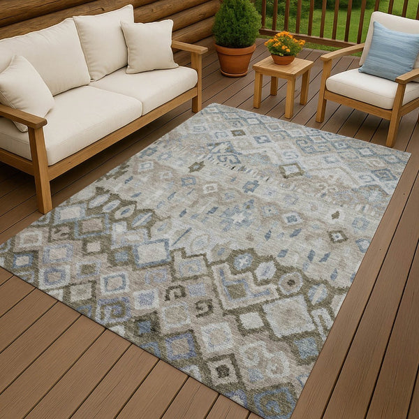 HomeRoots 5' Stylish Beige Taupe & Blue Geometric Indoor/Outdoor Area Rug - Washable, Durable & Versatile! 658436
