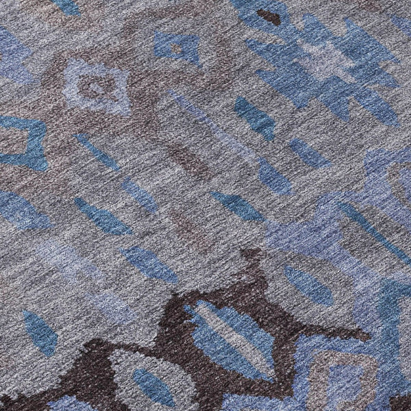 HomeRoots 8' Modern Brown, Blue & Charcoal Geometric Round Washable Rug for Indoor & Outdoor Spaces 658449