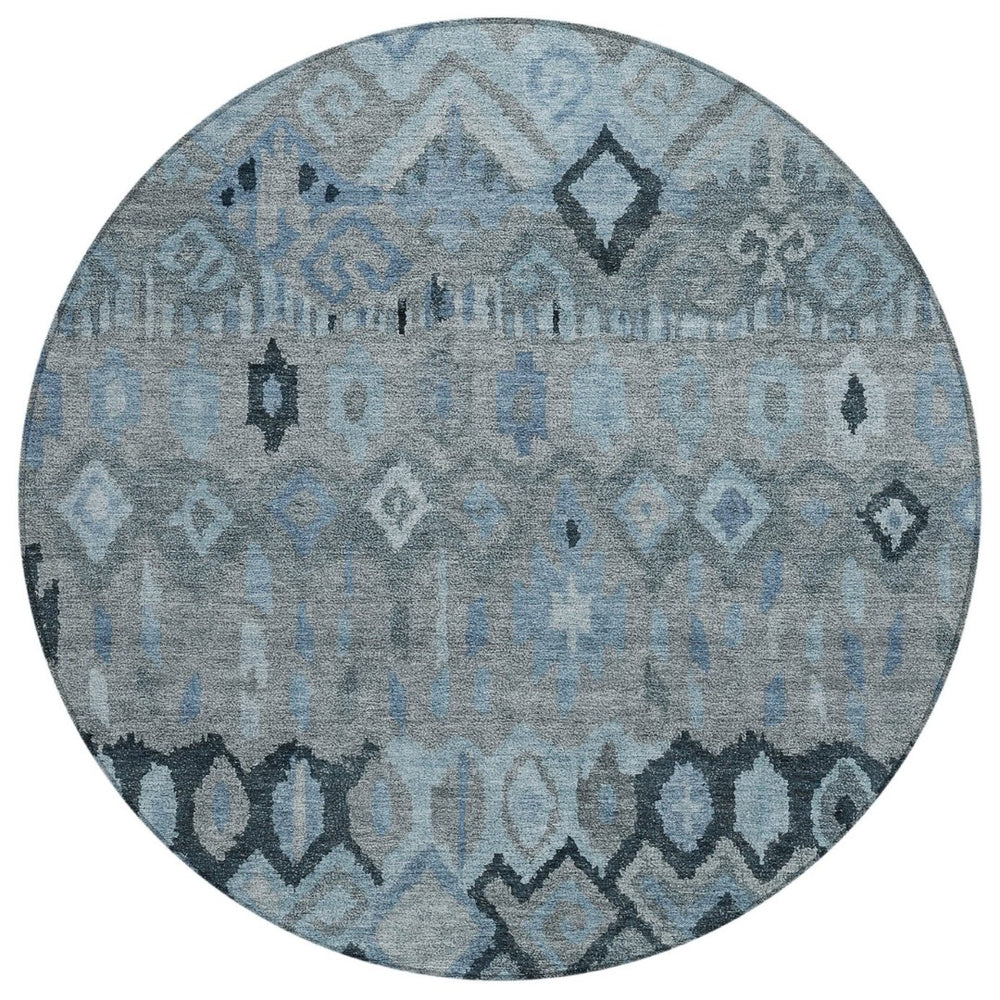 HomeRoots 8' Gray and Charcoal Round Geometric Area Rug - Washable, Durable, Indoor/Outdoor, Perfect for High-Traffic Spaces 658455