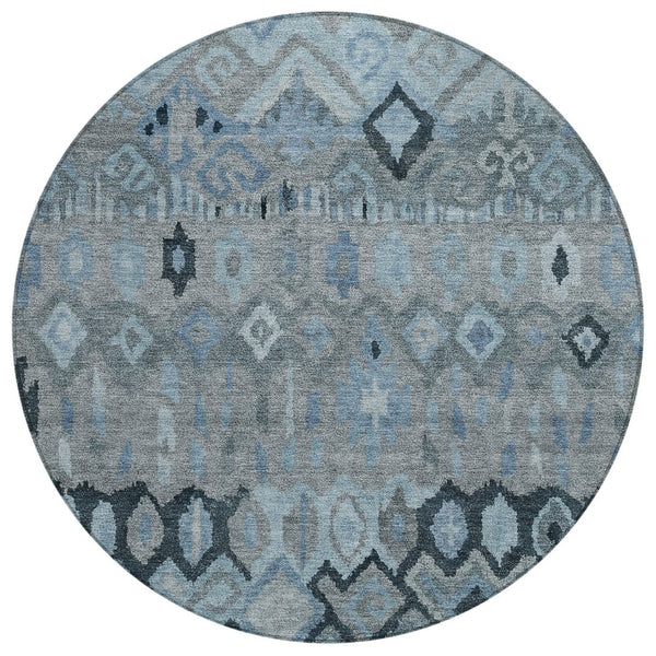 HomeRoots 8' Gray and Charcoal Round Geometric Area Rug - Washable, Durable, Indoor/Outdoor, Perfect for High-Traffic Spaces 658455
