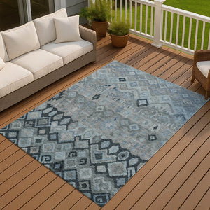 HomeRoots 10' X 14' Gray & Charcoal Geometric Washable Area Rug – Stylish, Durable, Indoor/Outdoor Versatility! 658458