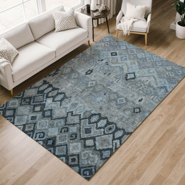 HomeRoots 10' X 14' Gray & Charcoal Geometric Washable Area Rug – Stylish, Durable, Indoor/Outdoor Versatility! 658458