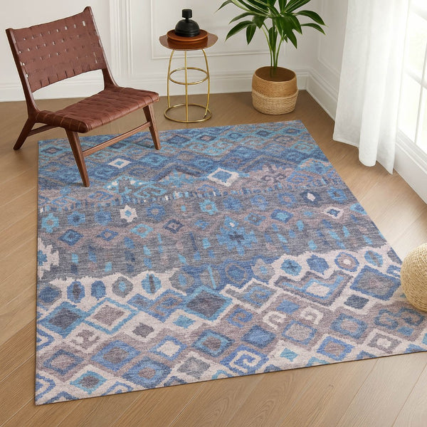 HomeRoots 5' Geometric Blue Gray Ivory Washable Area Rug - Durable, Stylish, Perfect for Indoor & Outdoor Use! 658478
