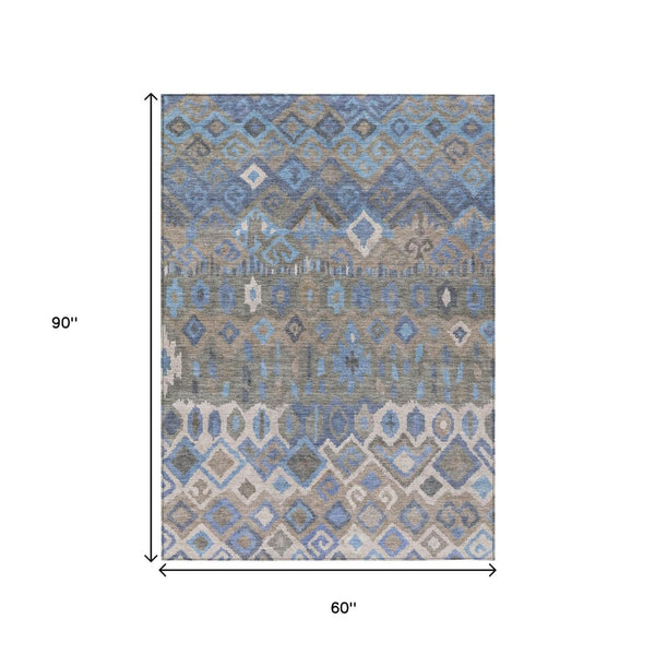 HomeRoots 5' Stylish Denim Blue, Gray & Ivory Geometric Area Rug - Washable, Stain-Resistant for Indoor/Outdoor Use 658484